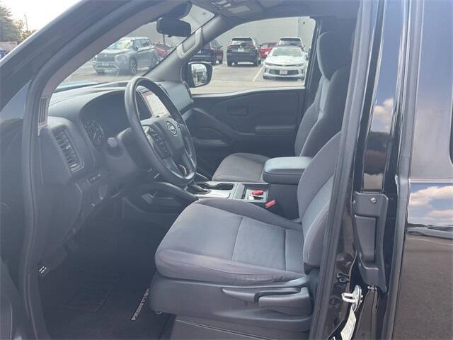 2022 Nissan Frontier S