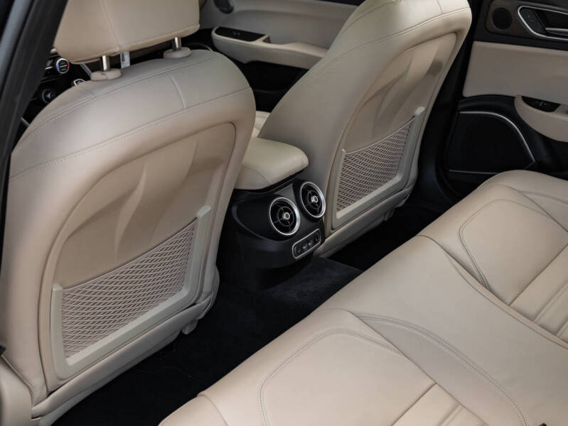 2023 Alfa Romeo Giulia Ti Lusso