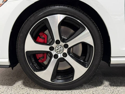 2019 Volkswagen Golf GTI