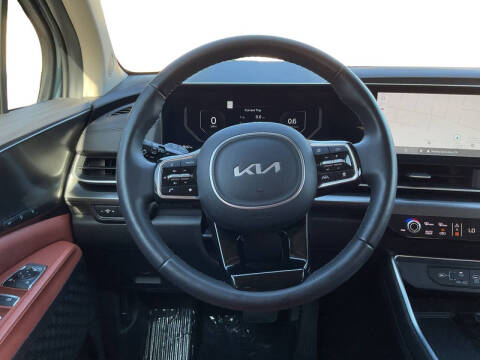 2025 Kia Carnival SX