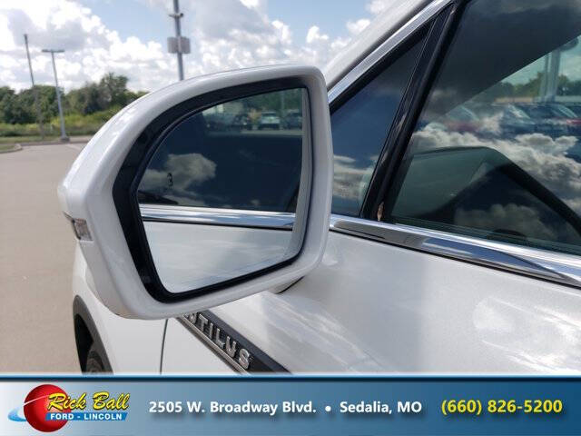 2022 Lincoln Nautilus Reserve