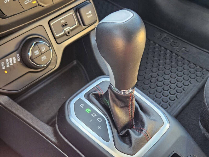 2023 Jeep Renegade Trailhawk