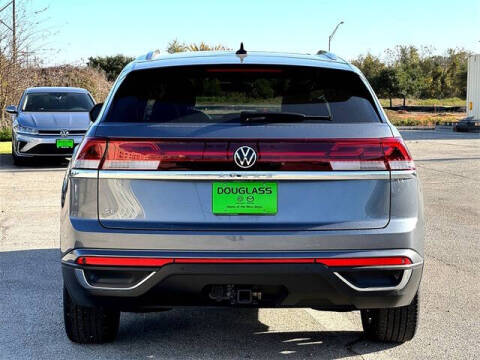 2025 Volkswagen Atlas Cross Sport SE