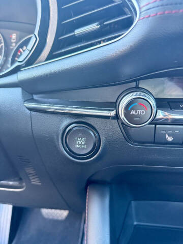 2022 Mazda Mazda3 Sedan Carbon Edition
