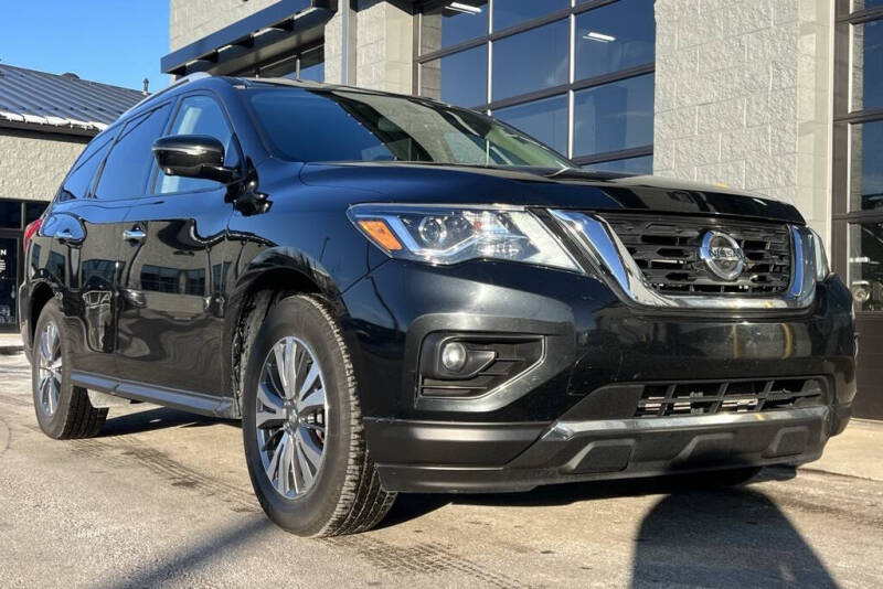 2019 Nissan Pathfinder SL