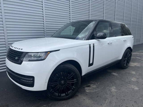 2025 Land Rover Range Rover P530 SE