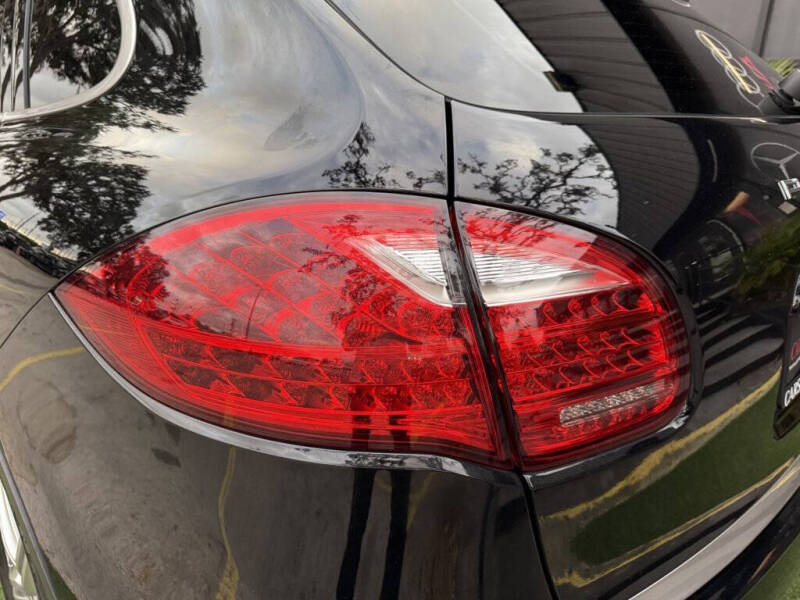 2014 Porsche Cayenne Platinum