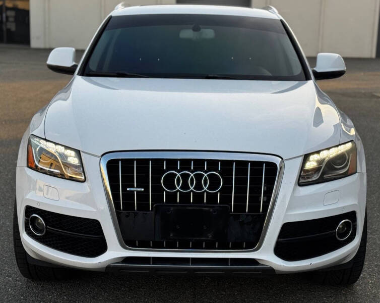 2012 Audi Q5 3.2 quattro Premium Plus