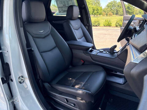 2026 Cadillac XT5 Luxury