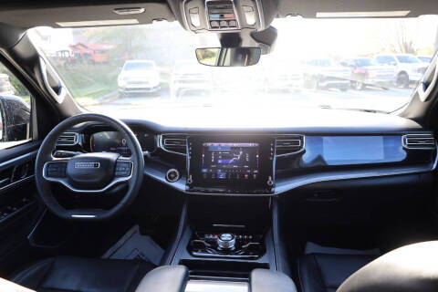 2022 Jeep Wagoneer Series III Carbide