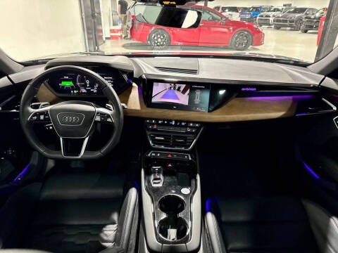 2023 Audi e-tron GT quattro Premium Plus