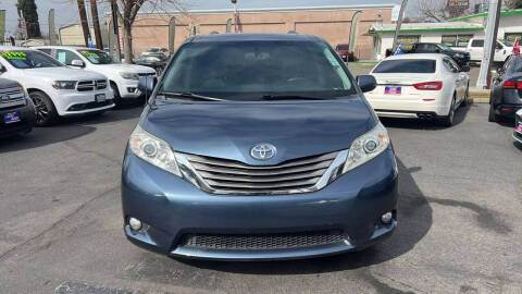2014 Toyota Sienna
