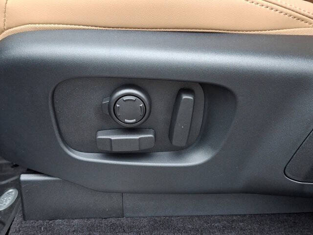 2025 Land Rover Discovery P360 Metropolitan