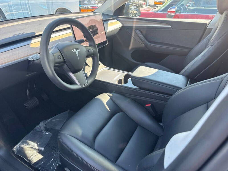 2024 Tesla Model Y Long Range