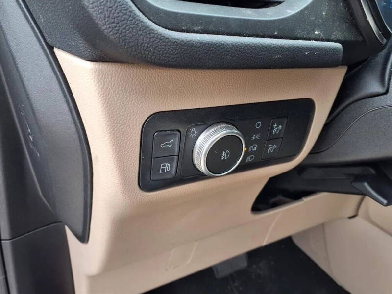 2020 Ford Escape Hybrid Titanium