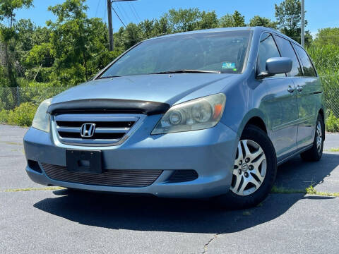 2005 Honda Odyssey for sale at MAGIC AUTO SALES in Little Ferry NJ