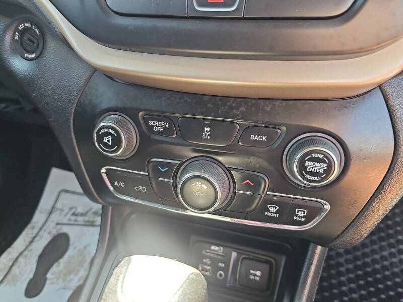 2017 Jeep Cherokee Latitude