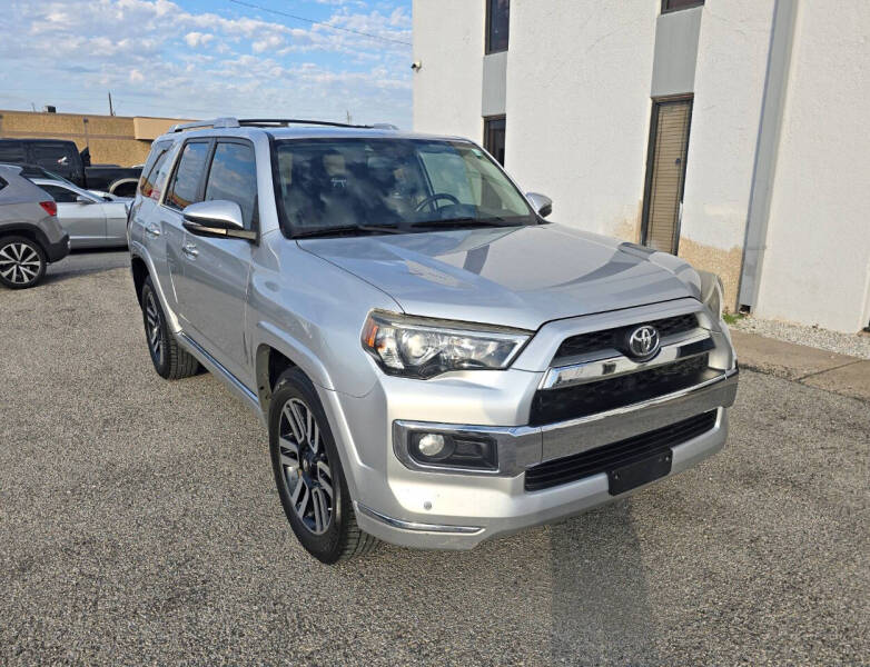 2014 Toyota 4Runner Limited's photo