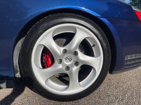 2004 Porsche 911 Carrera 4S