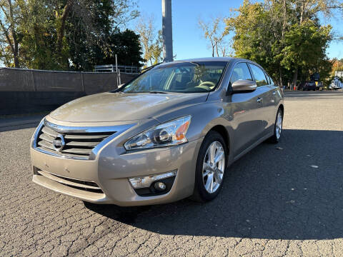 2013 Nissan Altima for sale at Automarket inc in Carmel NY