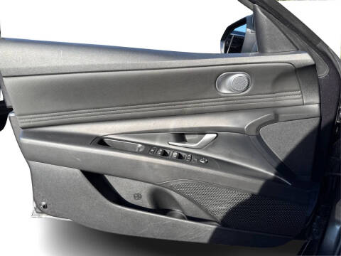 2022 Hyundai Elantra