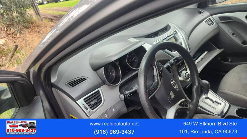 2012 Hyundai Elantra