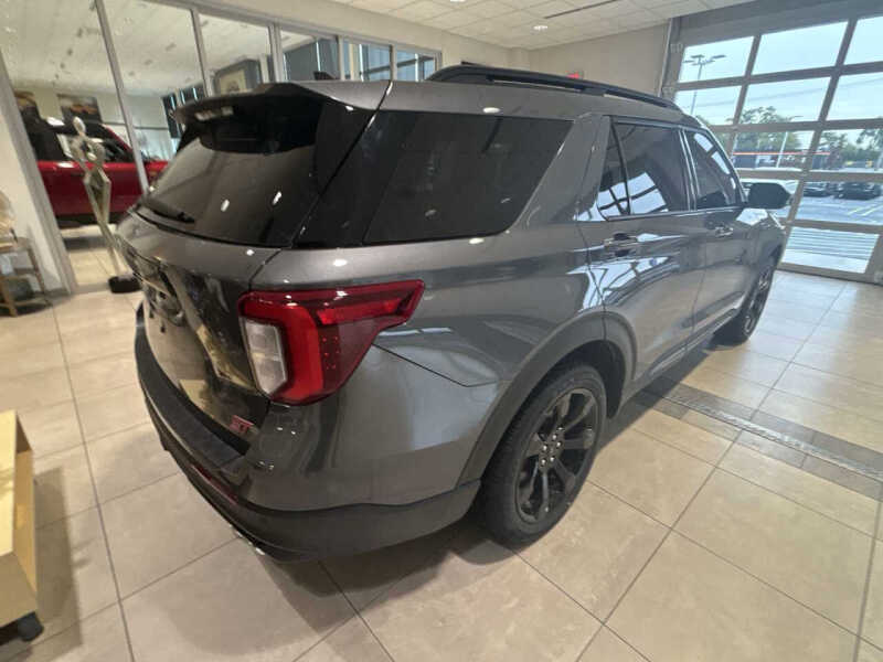 2023 Ford Explorer ST