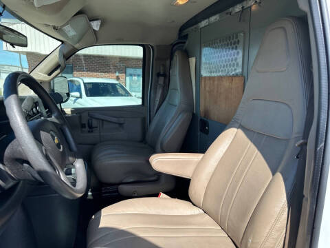 2017 Chevrolet Express 2500