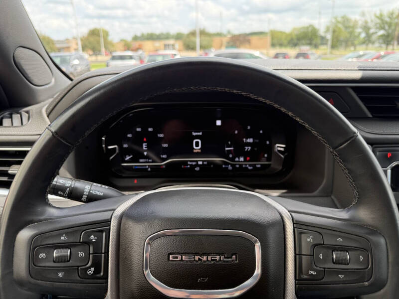 2023 GMC Yukon Denali