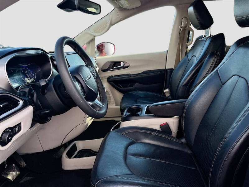 2022 Chrysler Pacifica Touring L