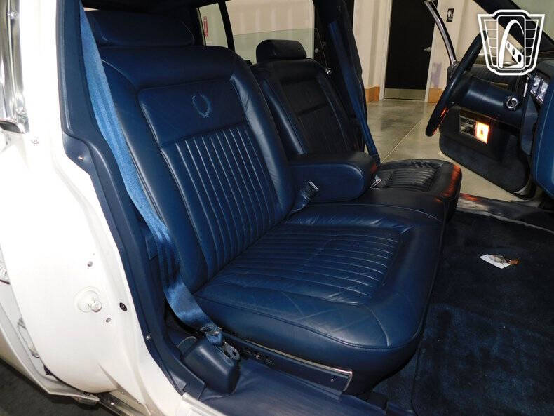 1988 Cadillac Brougham