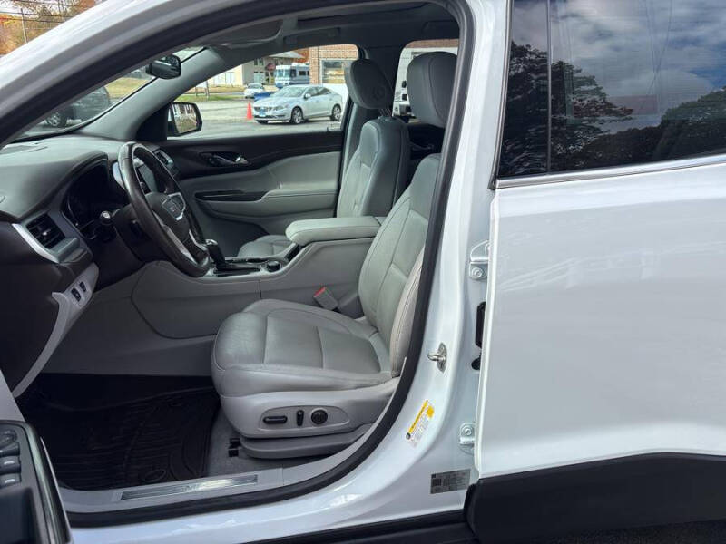 2019 GMC Acadia SLT-1