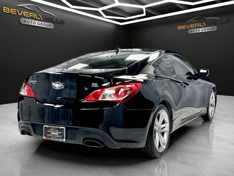 2011 Hyundai Genesis Coupe 3.8L R-Spec