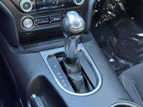 2020 Ford Mustang EcoBoost