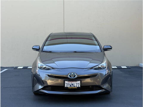 2016 Toyota Prius Two