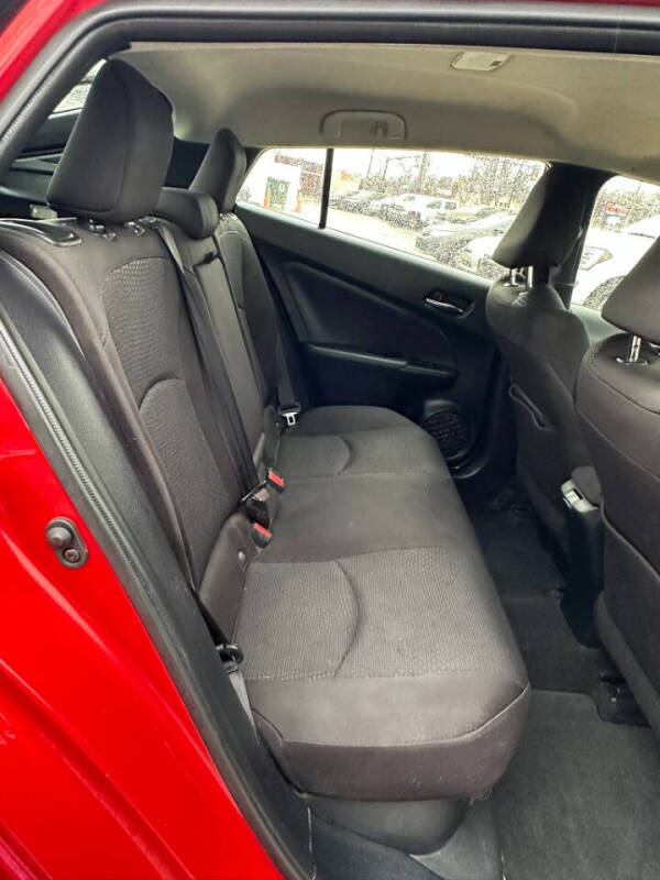 2019 Toyota Prius LE AWD-e