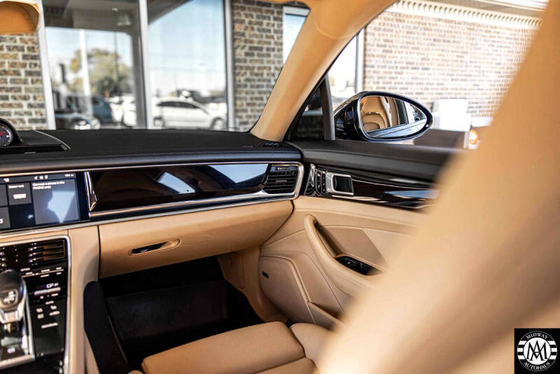 2018 Porsche Panamera