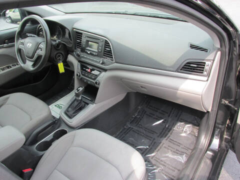 2017 Hyundai Elantra SE