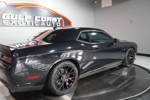 2015 Dodge Challenger SRT Hellcat
