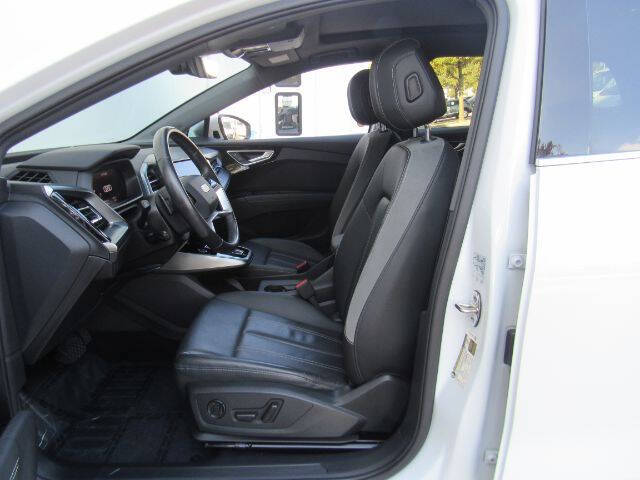 2022 Audi Q4 e-tron quattro Premium Plus 50