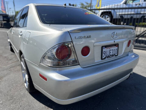 2003 Lexus IS 300