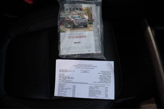 2019 GMC Acadia SLT-1