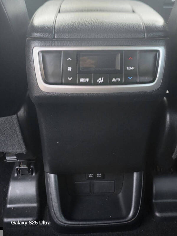 2017 Toyota Highlander LE Plus