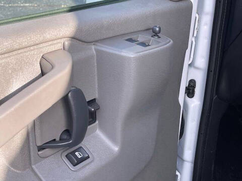 2023 Chevrolet Express 2500