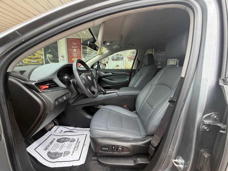 2021 Buick Enclave Essence