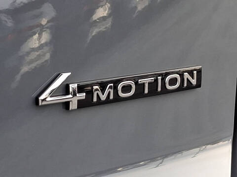 2026 Volkswagen Atlas Cross Sport SEL Premium R-Line 4Motion