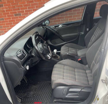 2010 Volkswagen GTI Base PZEV