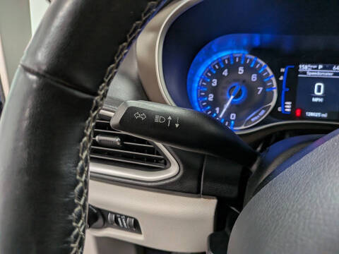 2020 Chrysler Voyager LX