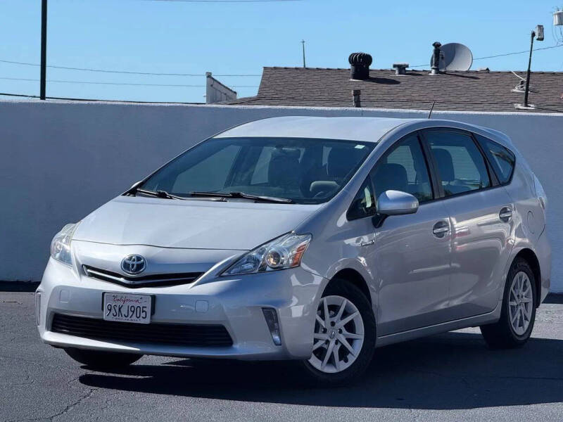 2014 Toyota Prius v