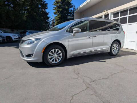 2019 Chrysler Pacifica Touring L